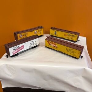 Vintage collectible‎ OH Train Cars.